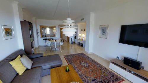 7508 - Wonderful Apartment With Great Views