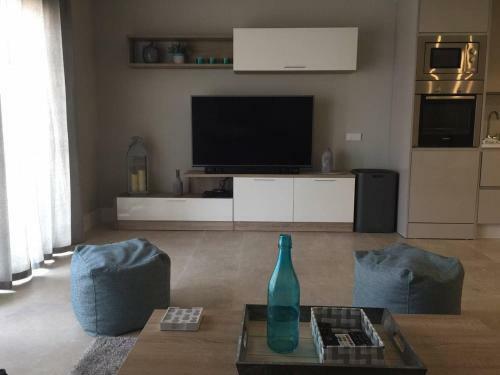 Modern Apartment With View To Gibraltar + Jacuzzi
