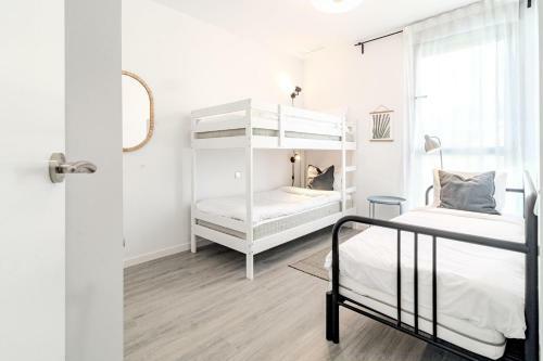 Lm41b- Modern & Spacious Family Apartment