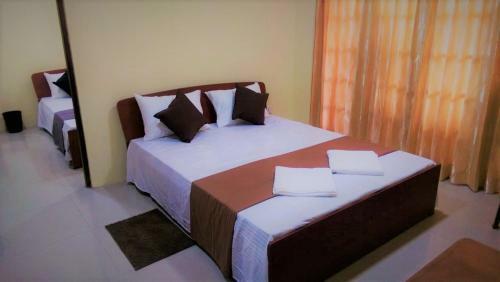 Hostal Colombo Gardens Guest House
