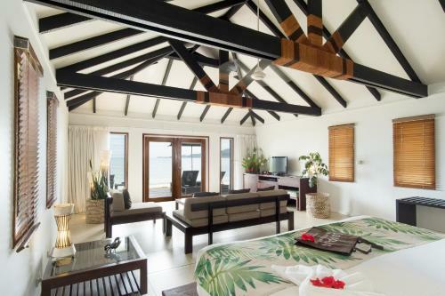 Hotel Lomani Island Resort