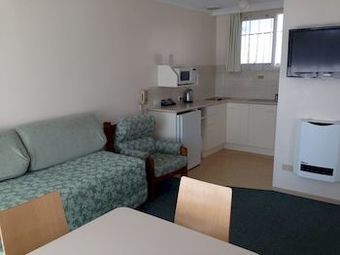 Barclay Motor Inn