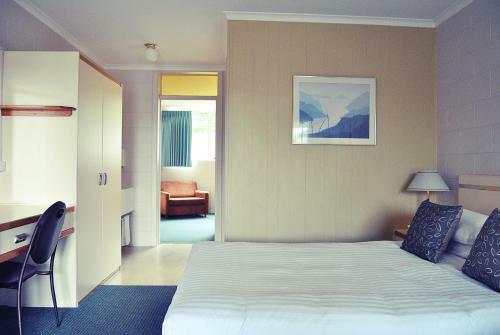 Sunrise Motor Inn