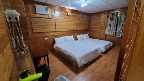 Hotel ?????????