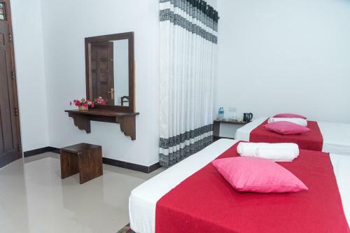 Hotel Sadee's Place