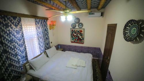 Hostal Rasulboy Guest House