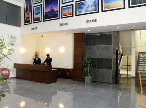 Hotel The Skycourt - An Hospitality Solutions