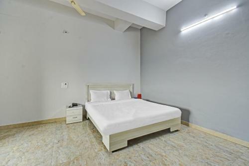 Oyo Flagship 84979 Hotel Modi Great