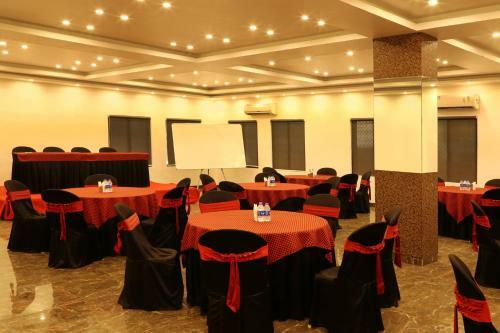 Hotel Varsha Inn