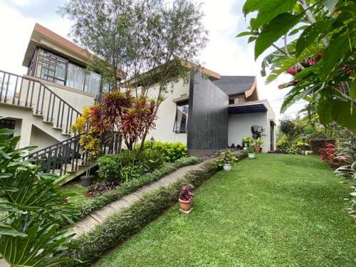 Luxurious Modern Villa At Vimala Hills
