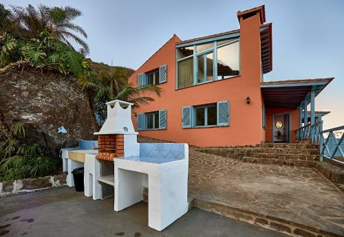 Casa Naranja