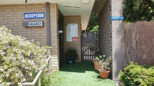 Allamar Motel