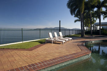 Aparthotel Australis Mariners North Holiday Apartments