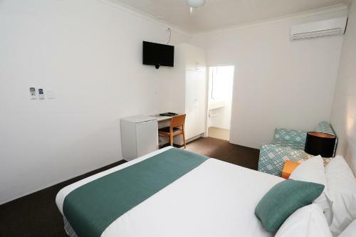 Motel Q Express