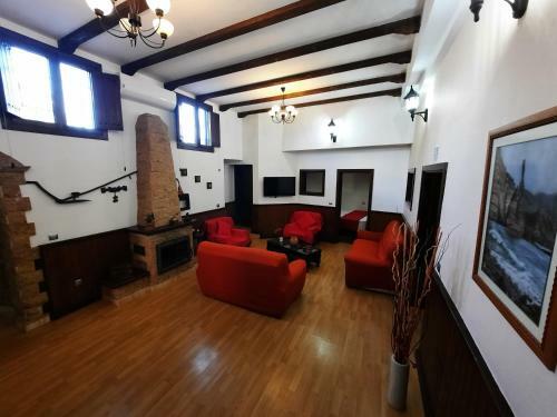 Casa Cueva Villa Aday