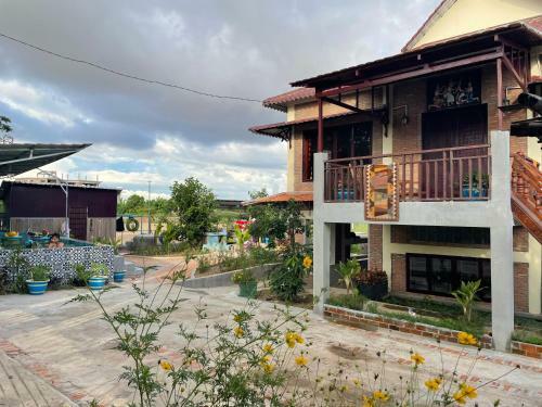 Silk Island Homestay