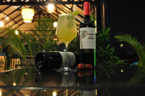 Feliz Hostel Cafe & Bar