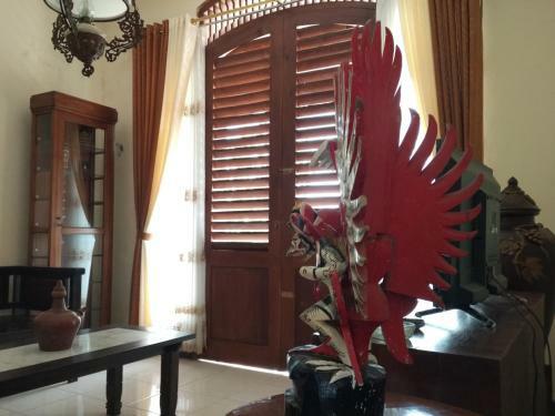 Hostal Pawiro Guesthouse