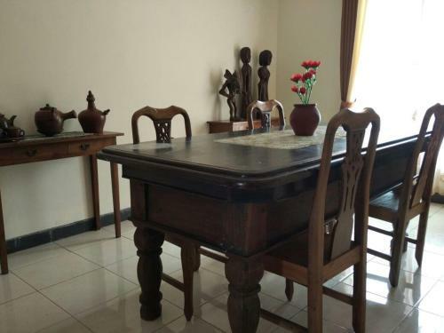 Hostal Pawiro Guesthouse