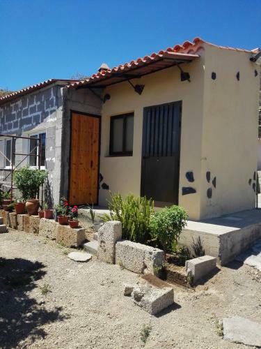 Casa Cueva El Perucho