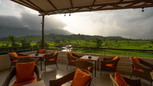 Hotel Nirva Resort