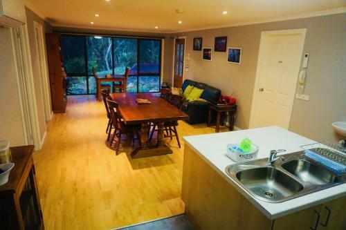 Lodge Southern Anchorage Retreat
