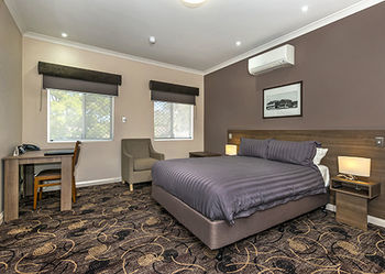 Quality Hotel Bayswater