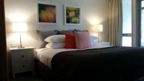 Hostal Elfin Hill Country Accommodation