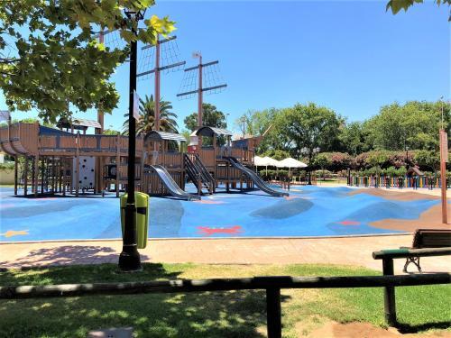 Apartamento Frente A La Playa Fuengirola Do�a Sofia E, 4 Personas