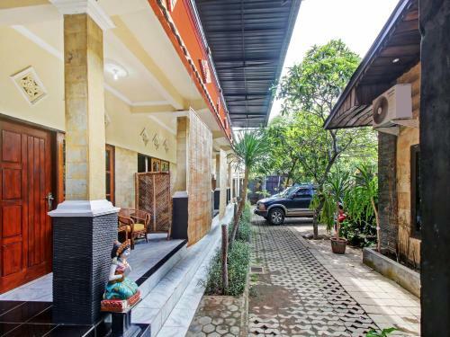 Oyo 90672 Balakosa Hotel