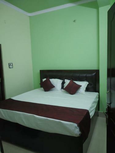 Hotel Awadh Kailash