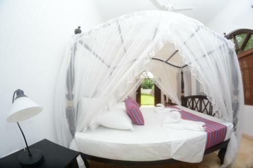 Hostal Sandy's Villa Hiriketiya