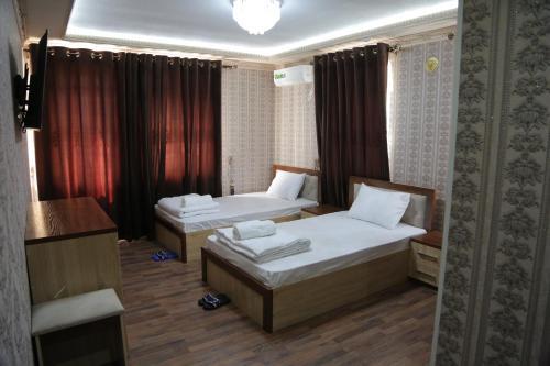 Hotel Hilton Plaza 777