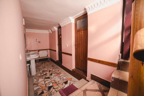 Siyob Hostel