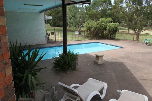 Bonnie Doon Hotel Motel