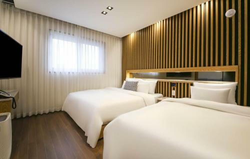 Urban Hotel