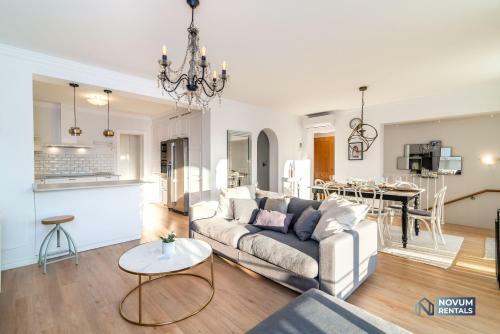 Apartamento Stunning 4-bdrm Townhouse With Sea Views