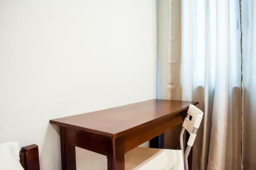 Bed & Breakfast Seasons Hotel Sablayan