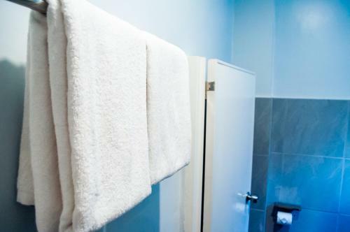 Bed & Breakfast Seasons Hotel Sablayan
