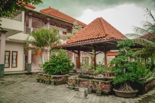 Grand Cepu Hotel