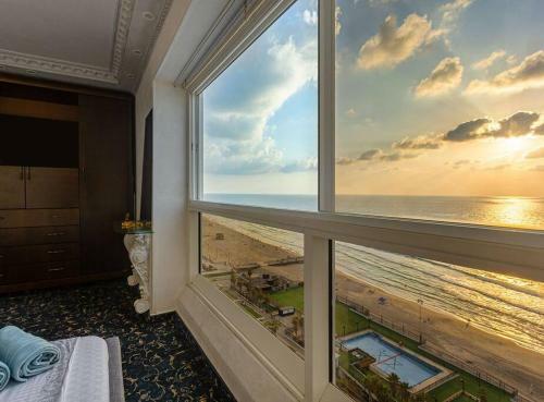 Royal Beach Apartments