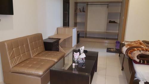 Hotel Civic - Gujranwala