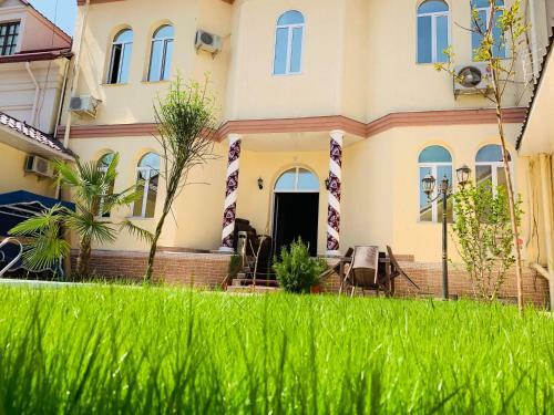 Hotel Rahat Inn