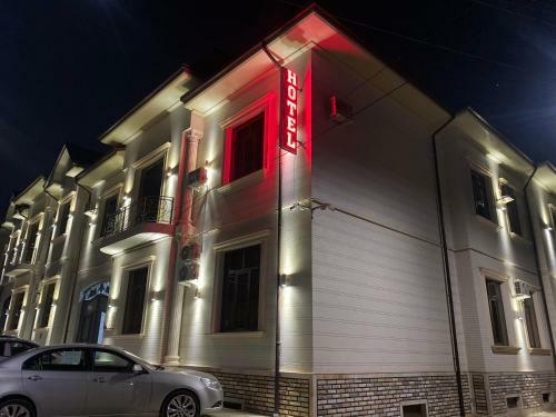 Hostal Grand Karavan
