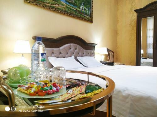 Hostal Happy House Hotel