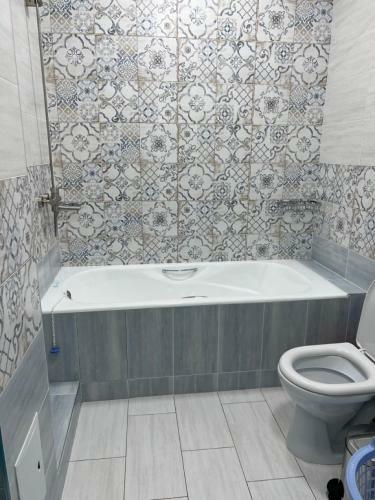2 Bedroom Apartment Centre