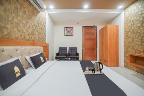 Townhouse Oak Hotel Gaurav Pride