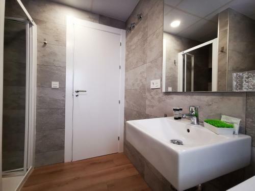 Apartamento Imeda Reyes Cat�licos