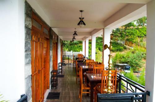 Hostal Rustle Hill Panorama Inn
