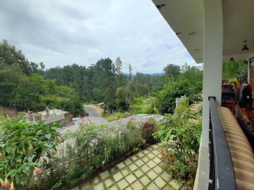 Hostal Rustle Hill Panorama Inn